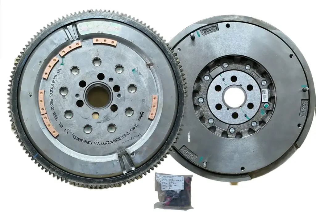 Fly Wheel DFM with Bolts BOLERO 2ND GEN 1.5L POWER+ BOLERO 2ND GEN F/L BOLERO NEO NUVOSPORT 1.5L TUV 300 1.5L Dia 240mm