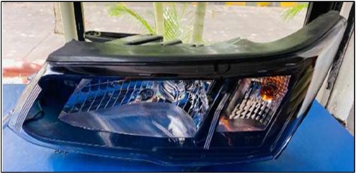 [m hl-57018M] Head Light XUV 300 Type 1 Left
